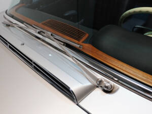Image 16/36 of Mercedes-Benz 280 SL (1969)