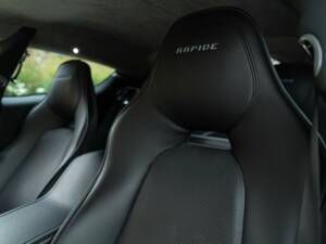 Bild 29/50 von Aston Martin Rapide (2010)