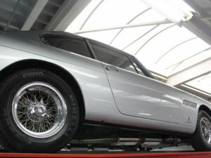 Immagine 7/50 di Ferrari 250 GT&#x2F;E (1964)