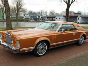 Immagine 3/25 di Lincoln Continental Mark V (1978)