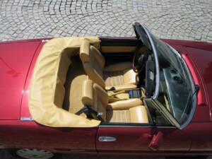 Immagine 19/26 di Alfa Romeo 2.0 Spider (1990)