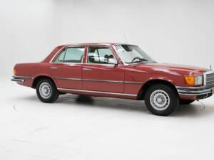 Image 3/15 of Mercedes-Benz 280 SE (1977)