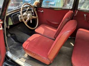Image 18/47 of FIAT 1100 E (1952)