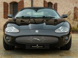 Immagine 3/50 di Jaguar XK8 4.0 (2006)