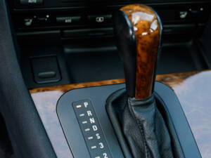 Bild 27/31 von BMW 528i (1996)