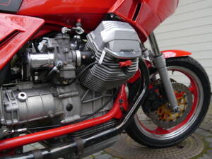 Image 3/7 of Moto Guzzi DUMMY (1989)