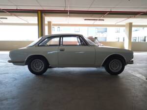 Image 9/22 of Alfa Romeo 1750 GT Veloce (1967)