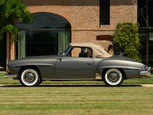 Imagen 6/50 de Mercedes-Benz 190 SL (1962)