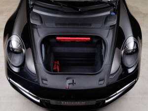 Image 16/37 of Porsche 911 Turbo S (2024)