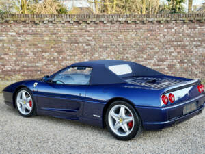 Immagine 9/50 di Ferrari F 355 Spider (2000)