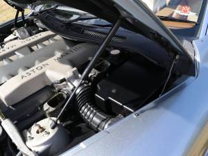 Bild 20/100 von Aston Martin V12 Vanquish (2003)