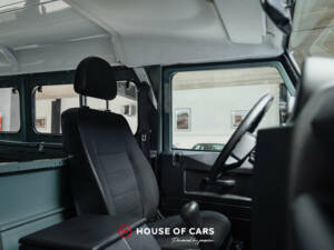 Immagine 40/50 di Land Rover Defender 110 (2013)