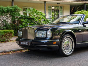 Afbeelding 9/33 van Rolls-Royce Corniche V (2001)