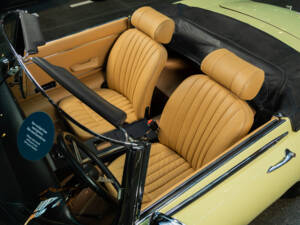 Imagen 21/28 de Jaguar E-Type V12 (1974)