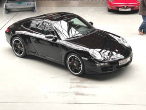 Imagen 7/29 de Porsche 911 Carrera (2006)