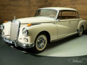 Image 5/19 of Mercedes-Benz 220 SE b (1961)