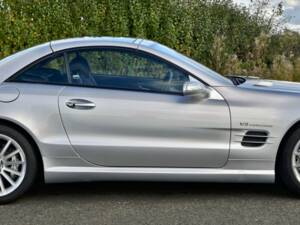 Immagine 21/50 di Mercedes-Benz SL 55 AMG (2006)