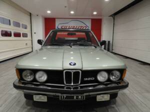 Bild 2/15 von BMW 320 Baur TC (1982)