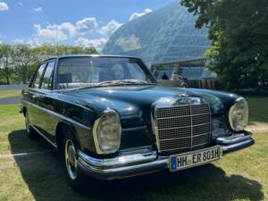Image 2/19 of Mercedes-Benz 280 S (1968)