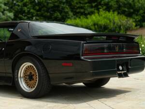 Bild 19/50 von Pontiac Firebird TransAm (1989)