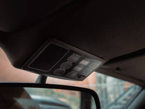 Image 34/42 of BMW 320is (1989)