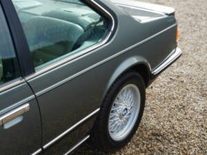 Image 26/50 of BMW M 635 CSi (1988)