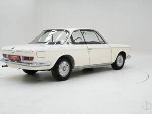 Image 2/15 de BMW 2000 CS (1968)