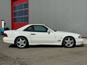 Imagen 6/21 de Mercedes-Benz SL 320 (1996)