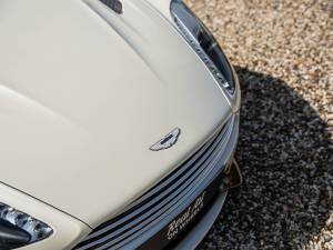 Image 3/24 of Aston Martin Vanquish (2017)