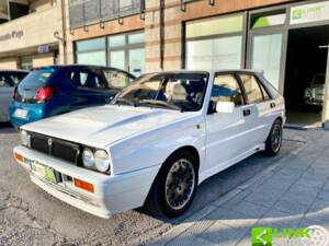 Bild 3/10 von Lancia Delta HF Integrale 16V (1990)