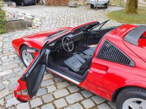 Bild 18/19 von Ferrari 208 GTS Turbo (1988)