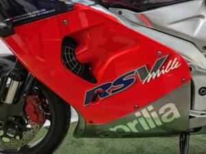 Image 4/19 of Aprilia DUMMY (1999)