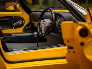 Bild 6/8 von Lotus Elise (2000)