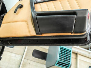 Bild 43/50 von Alfa Romeo 2.0 Spider (1991)