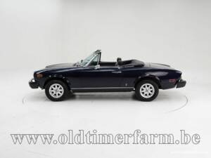 Image 8/15 of FIAT 124 Spider CS1 (1977)