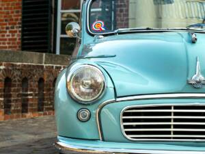 Image 2/24 of Morris Minor 1000 (1961)