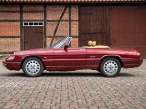 Image 14/42 of Alfa Romeo 2.0 Spider (1990)