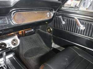 Bild 38/50 von Ford Mustang 289 (1965)