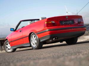 Bild 36/92 von BMW 325i (1994)