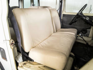 Image 25/50 of Toyota Land Cruiser BJ 43 (1977)