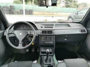 Bild 5/40 von Alfa Romeo 155  2.0 Q4 4x4 (1993)