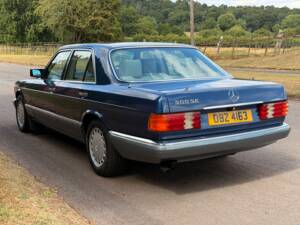 Imagen 5/30 de Mercedes-Benz 500 SE (1988)