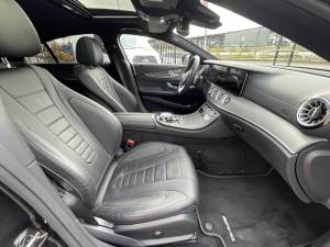 Image 25/38 of Mercedes-Benz CLS 300 d (2020)