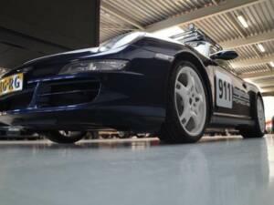 Image 44/50 de Porsche 911 Carrera (2005)