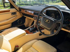 Image 7/11 of Jaguar XJS 5.3 V12 (1990)