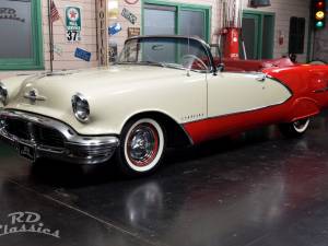 Image 2/50 of Oldsmobile 98 Starfire (1956)