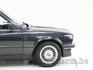 Image 10/15 de BMW 320i (1989)