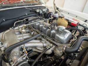 Image 12/37 of Mercedes-Benz 250 SE (1966)