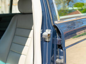 Bild 27/64 von Mercedes-Benz 500 SEL (1984)