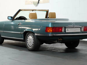 Bild 3/42 von Mercedes-Benz 560 SL (1989)